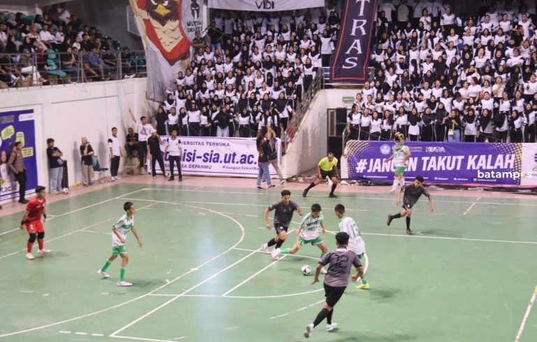 Kalahkan SMKN7, SMAN 3 Amankan Tiket 8 Besar Hi School Futsal Championship 2025 