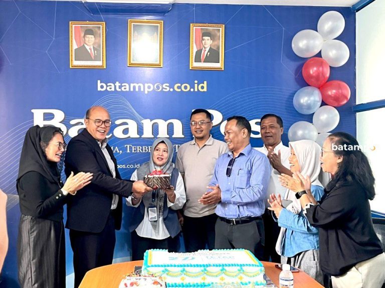 HUT ke-27 Batam Pos, Diramaikan oleh Tamu-Tamu Penting