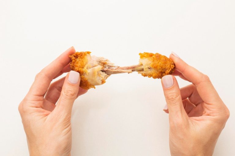 Jangan Disepelekan, Ini Bahaya Makan Makanan Basi Tanpa Disadari