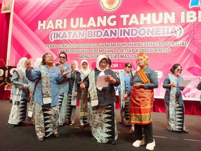 Gusnawati: Bidan Bekerjalah dengan Jujur dan Ikhlas