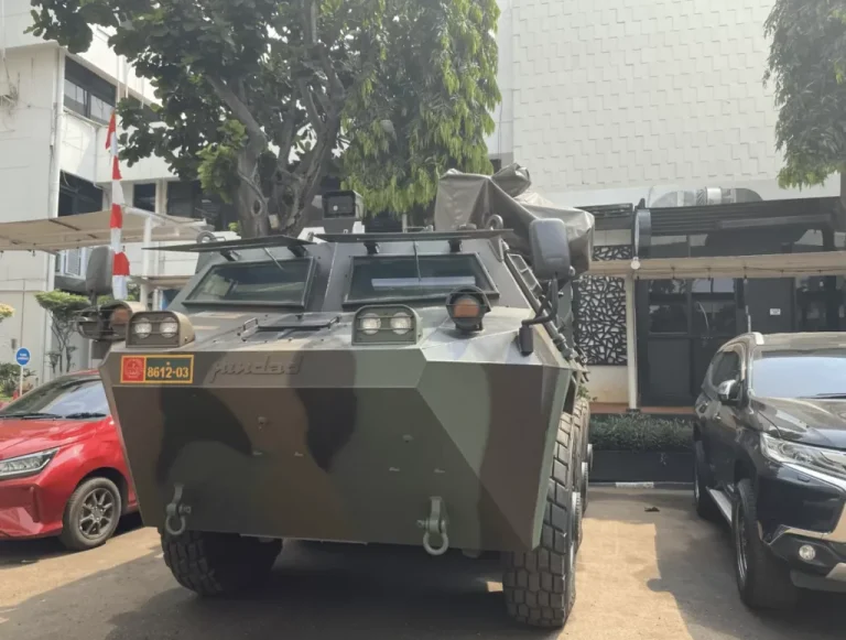 Ada 2 Unit Rantis Anoa Milik TNI Parkir di Komplek Kejagung, Ini Kata Kapuspenkum
