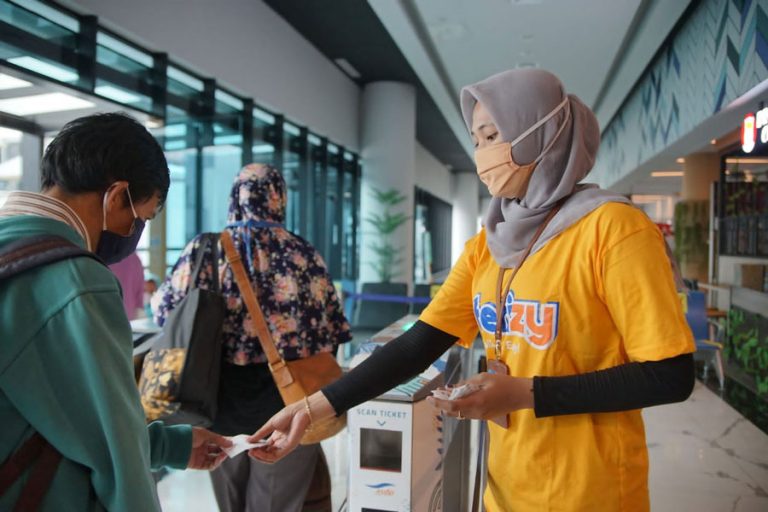 Digitalisasi Tiket Roro Dikeluhkan Penumpang Tradisional
