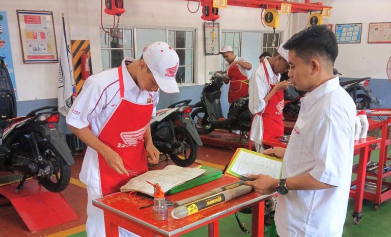 Capella Honda Kepri dan SMKN 3 Batam Berkolaborasi Cetak Tenaga Otomotif Andal