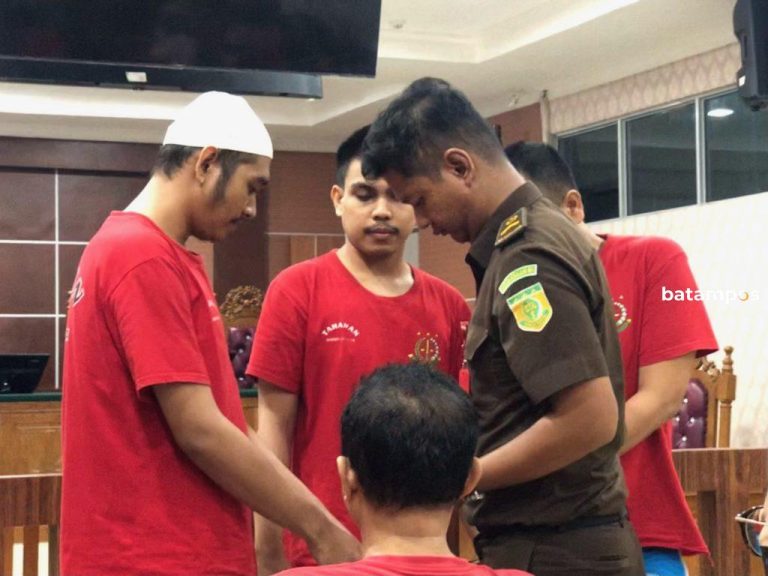 Jejak Ekstasi di Balik Seragam, Polisi Polda Riau Dituntut Empat Tahun PenjaraR