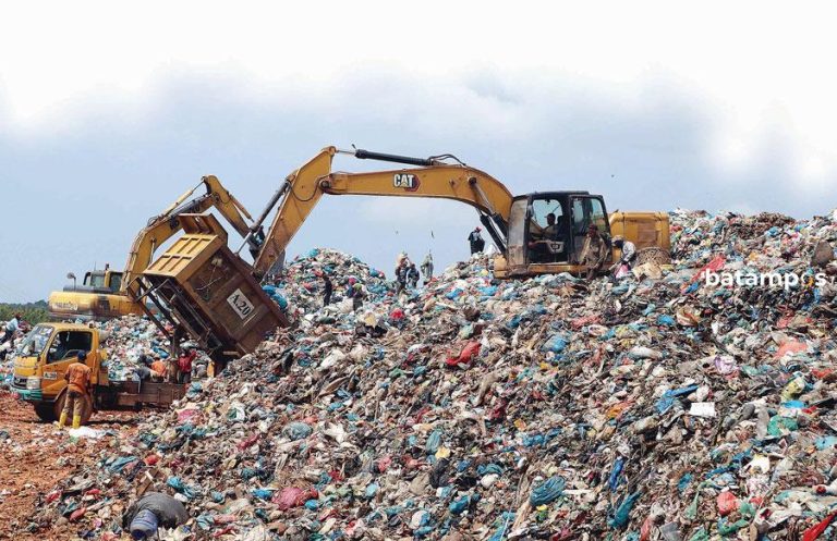 Volume Sampah Batam Capai 1.300 Ton per Hari, Amsakar Minta Dukungan Mahasiswa