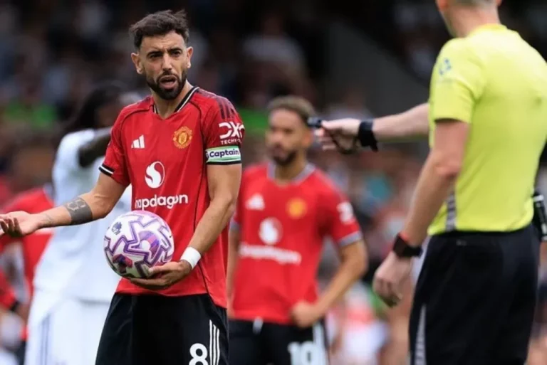 Penalti Bruno Fernandes di Injury Time Pastikan Kemenangan MU 3-2