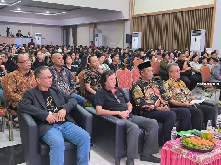 Hadiri Penutupan Pesparani 2025, Kakanwil Kemenag Kepri Dorong Pembinaan Iman Anak