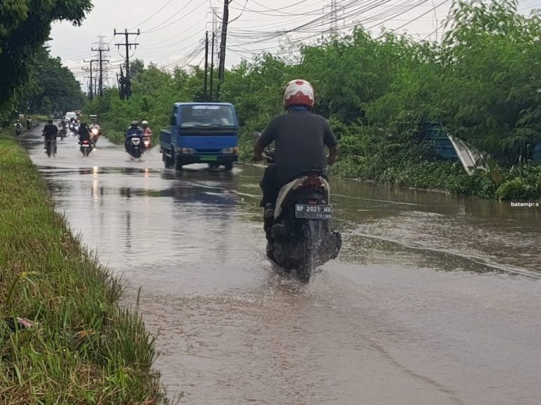 Jalanan Batuaji, Sagulung, dan Marina Tergenang