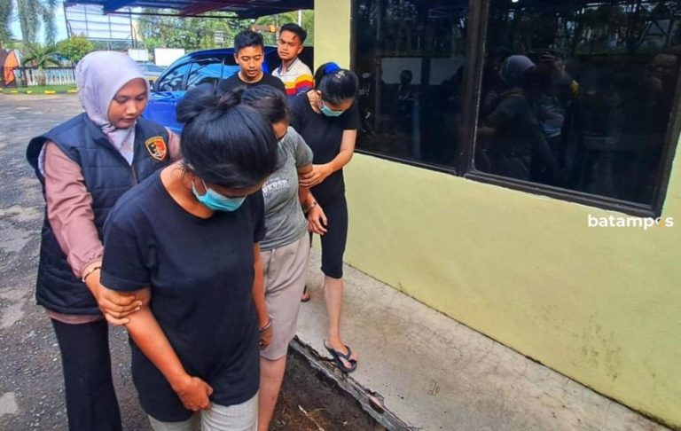 Tiga Ibu Rumah Tangga di Bintan Nekat Gelapkan Mobil Rental, Digadai Rp15 Juta