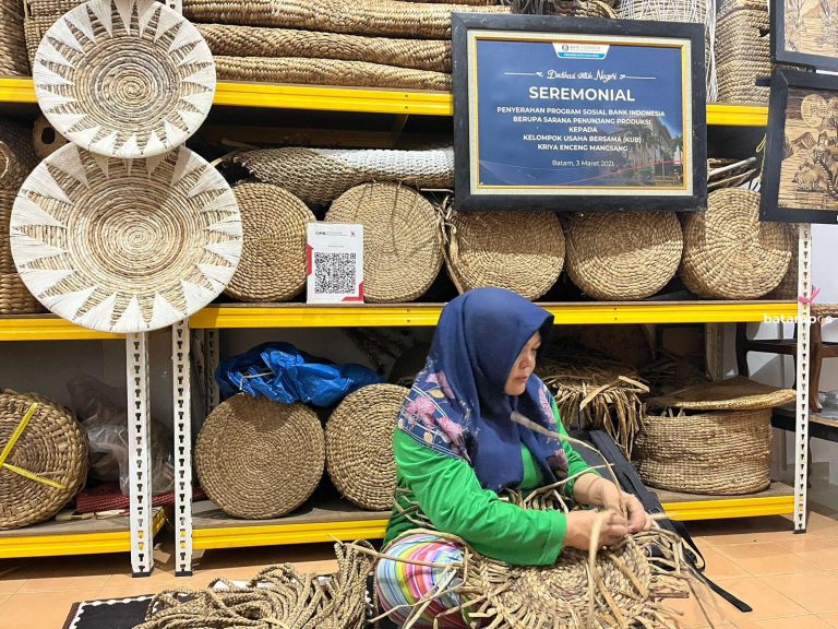 Isna Puring: UMKM Binaan BI yang Mengubah Gulma Jadi Devisa