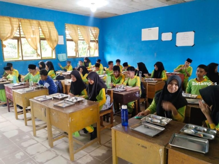 26 Ribu Murid Madrasah di Kepri Belum Nikmati Program Makan Bergizi Gratis