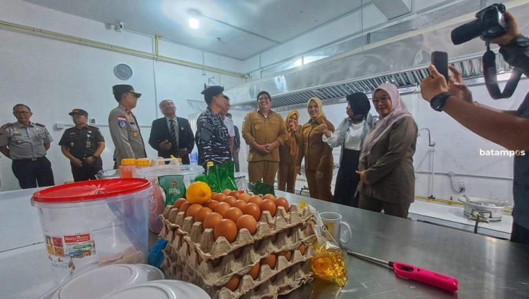 SPPG Seri Kuala Lobam Resmi Dibuka, 3.122 Warga Dapat Makan Bergizi Gratis