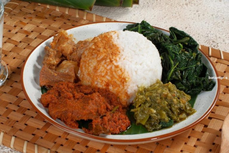 5 Rekomendasi Nasi Padang Enak di Batam, Wajib Dicoba Pecinta Kuliner