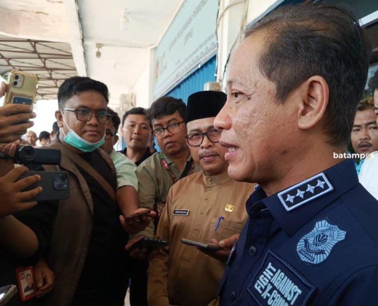 Kasus Limbah Berbahaya, Menteri Lingkungan Hidup Tunda Penyegelan PT Esun Batam