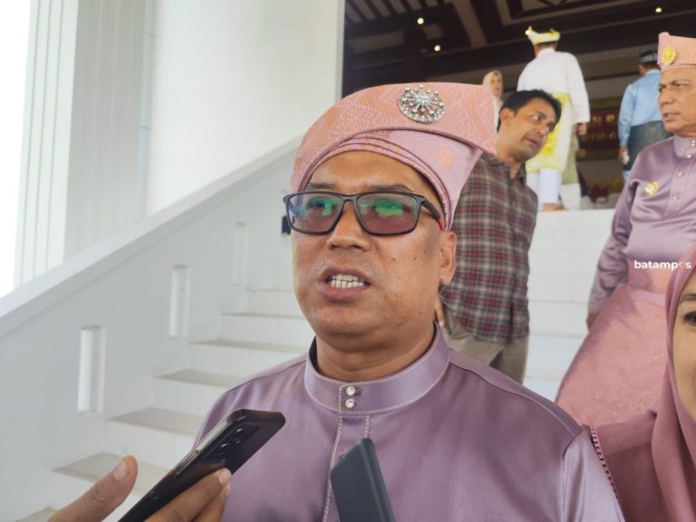 Sekda Kepri Adi Prihantara Segera Pensiun, Dua Nama Mulai Santer Jadi Pengganti