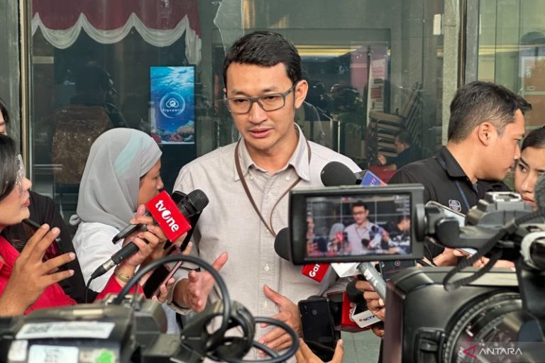 KPK Dalami Status Mobil Mercedes-Benz Sitaan Kasus Dugaan Korupsi Bank BJB