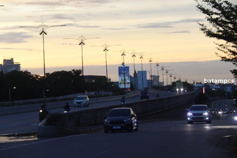 Lampu PJU di Jalan Sudirman Padam, Warga Keluhkan Jalan Gelap dan Rawan Kecelakaan