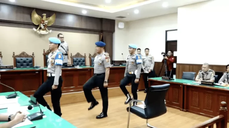 Lindas Pengemudi Ojol Affan Kurniawan hingga Tewas, Perwira Brimob Jalani Sidang Etik Hari Ini