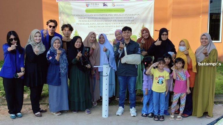 ITEBA Dampingi PKK Terapkan Smart Biopori IoT