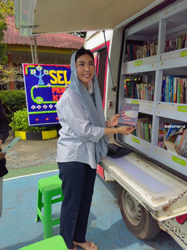 Senator Dapil Kepri Dukung Gerakan Literasi Mobil Pintar LAZ Batam