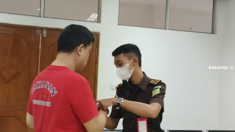 Penghubung Sindikat Judi Daring Dituntut 8 Tahun Penjara dan Denda Rp5 Miliar