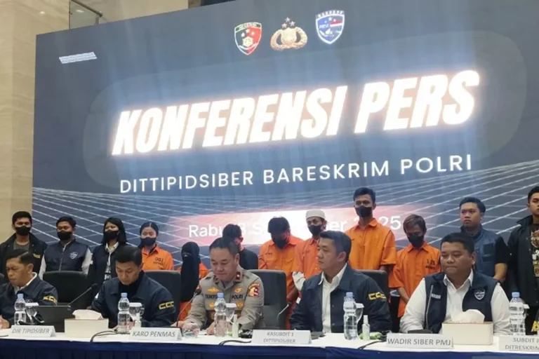 Diduga Otak di Balik Aksi Geruduk Rumah Ahmad Sahroni, Pasutri Ditangkap Polisi