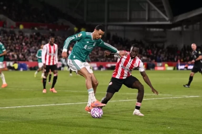 Liverpool Kembali Kalah, Brentford Permalukan Juara Bertahan di London