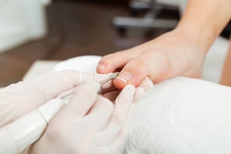 Rutin Pedicure Bikin Kaki Lebih Sehat, Ini 6 Manfaat yang Jarang Diketahui
