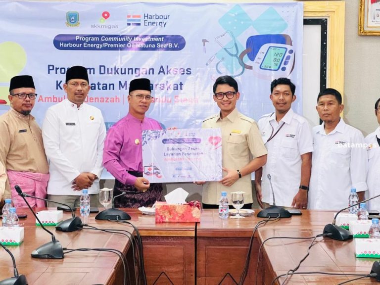 Perusahaan Energi Hibahkan Mobil Jenazah dan Alkes ke Pemkab Anambas