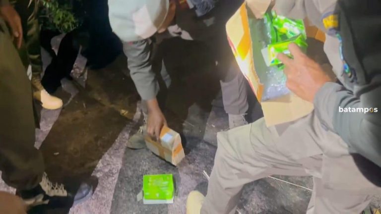 Razia Malam di Tarempa, Satpol PP Temukan Jejak Penyalahgunaan Obat Batuk