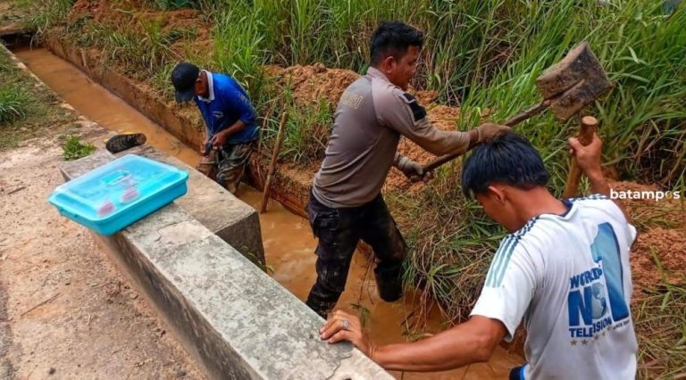 Warga Tanjunguban Resah, Drainase Tak Tuntas Bikin Banjir Tiap Tahun