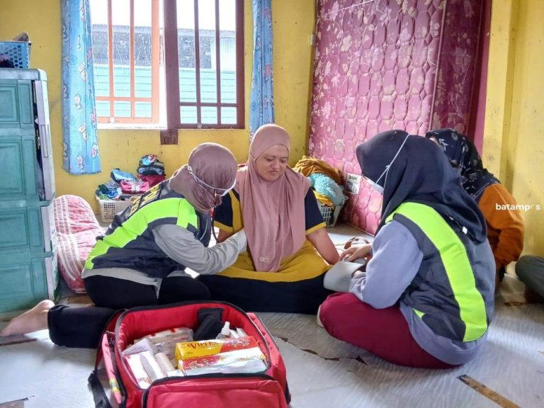 Polres Anambas Hadirkan Layanan Kesehatan Rumah bagi Warga Lansia