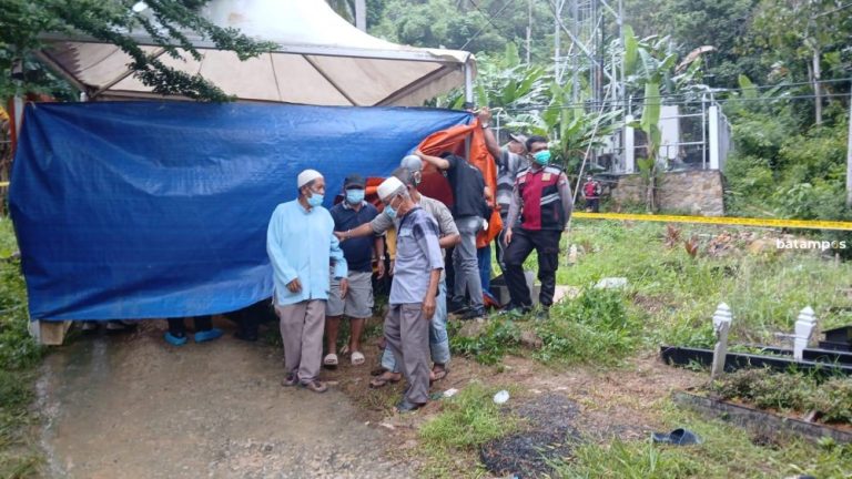 Autopsi Pegawai Imigrasi Tarempa Tertunda Hujan Lebat, Polisi Ambil Sampel Organ