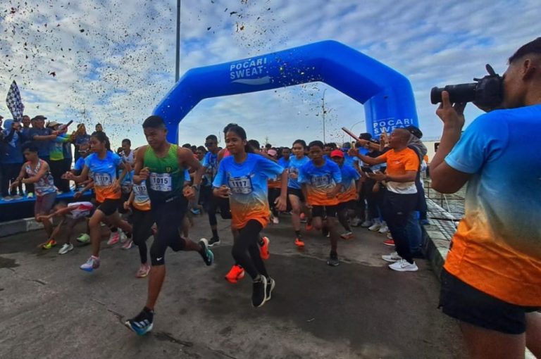 Risma Kiran dan Rezcan Mass Juara Kategori Umum Fun 5KitaRun Tanjung Uban 2025