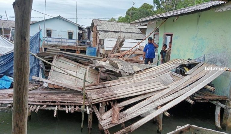 Angin Kencang Selama Empat Hari Rusak 11 Rumah Warga di Bintan