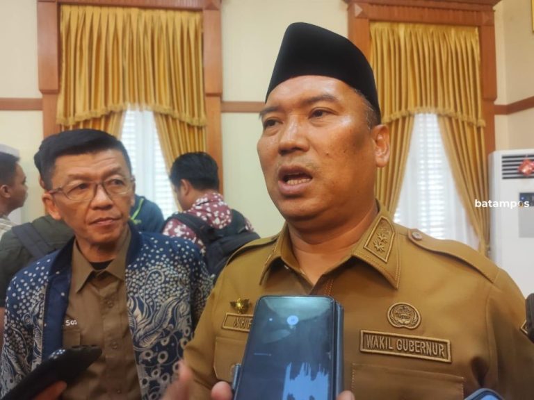 Wagub Nyanyang Optimistis Ekonomi Kepri Tumbuh 8,1 Persen, Investasi Tembus Rp27 Triliun