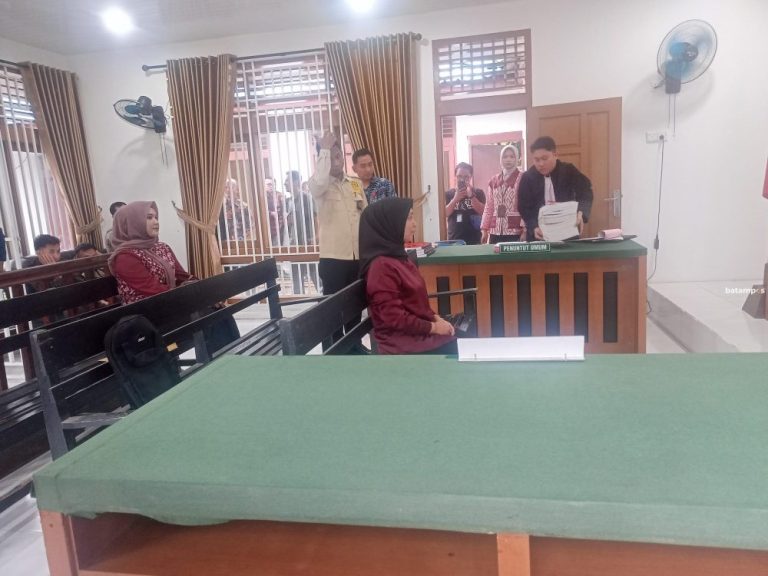 Tangis Pecah di Sidang, Terdakwa Investasi Bodong BNI Life Dituntut 3 Tahun 11 Bulan Penjara