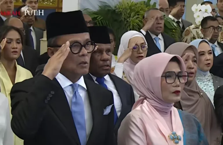 Dony Oskaria Resmi Jabat Kepala BP BUMN, DPR Ingatkan UU BUMN Baru