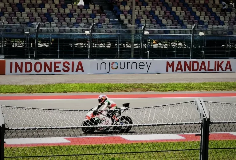 Hasil Practice MotoGP Indonesia 2025, Marc Marquez Dua Kali Jatuh