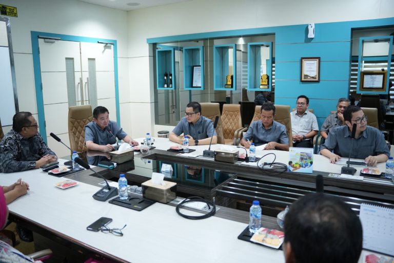 PLN Batam Catat Penjualan Perdana Sertifikat Energi Terbarukan kepada PT Volex Indonesia