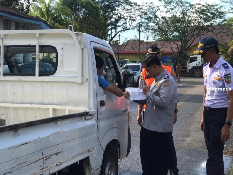 Puluhan Kendaraan Terjaring Razia di Depan Kantor Dishub Batam