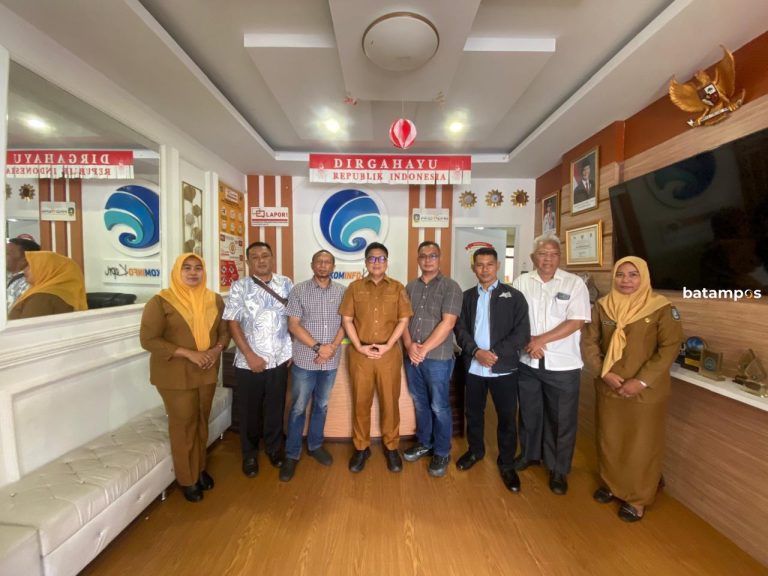 Kadis Kominfo Kepri Minta KPID Kepri Perluas Pengawasan Informasi di Media Sosial