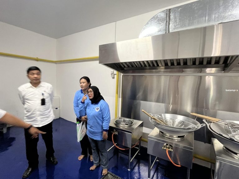 SPPG Batubesar Resmi Beroperasi, 1.000 Siswa Nongsa Nikmati Makanan Bergizi