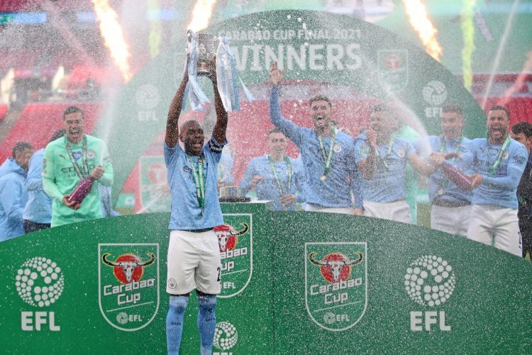 Fernandinho Umumkan Pensiun di Usia 40 Tahun Setelah 23 Tahun Berkarier