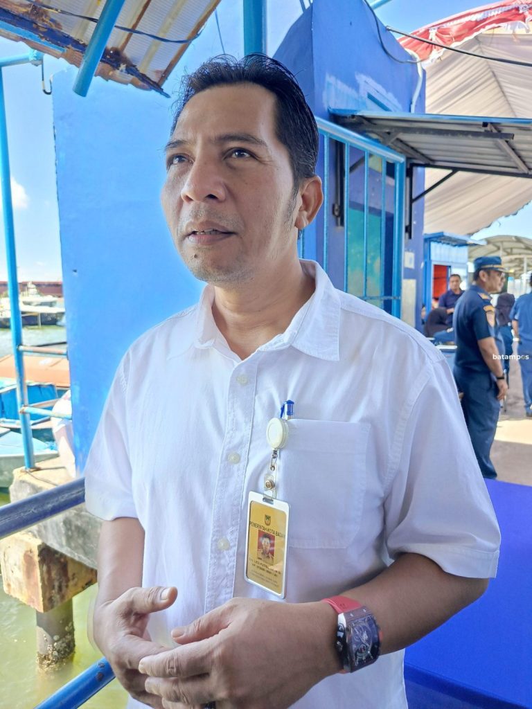 Cegah Kecelakaan, Dishub Lengkapi Rambu dan Garis Kejut di Tiban