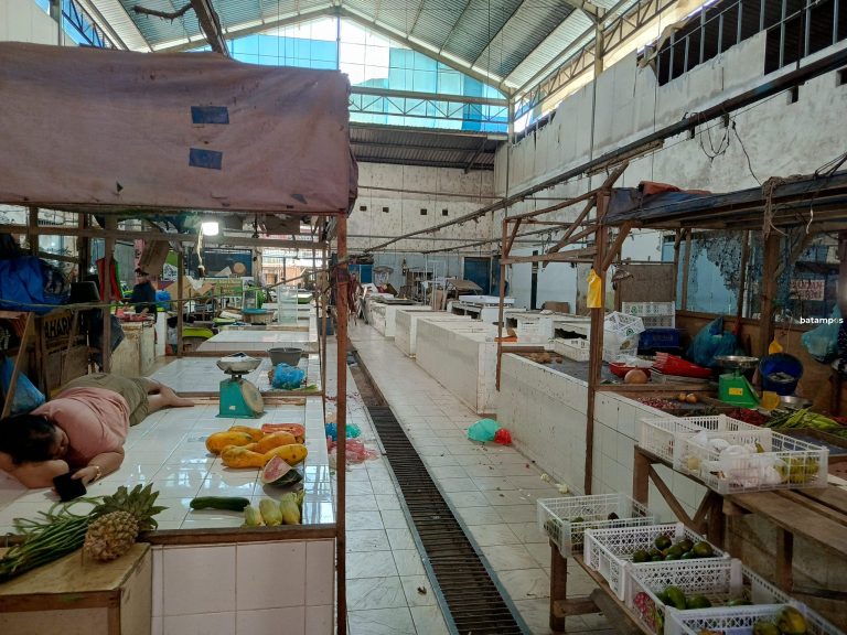 Penutupan Jalan ke Pasar Genta Picu Protes Pedagang dan Warga, Camat Batuaji dan Dinas Bina Marga Janji Cari Solusi Terbaik