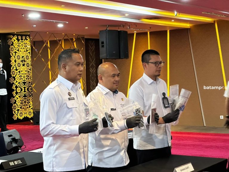 Buronan Penipuan Rp2,2 Triliun RRT Ditangkap Imigrasi Batam di Kawasan Nagoya