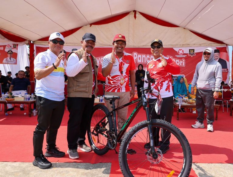 2.200 Peserta Meriahkan Gebyar Pelajar Pancasila Kepri 2025, Wagub Nyanyang: Tunjukkan Pelajar Kepri adalah Pelajar yang Berkarakter Pancasila