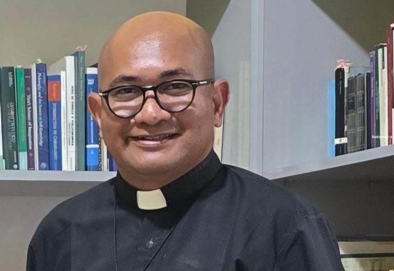 Sepupu di Bawah Bayang Kuasa