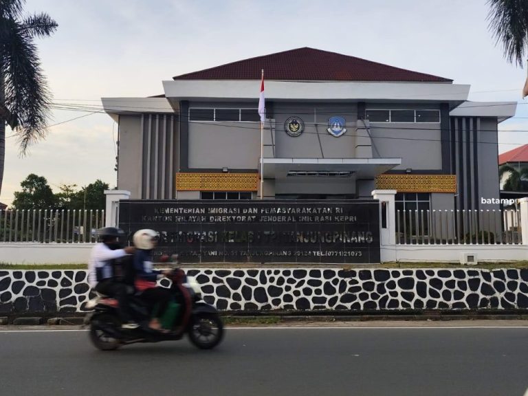 Imigrasi Tanjungpinang Tahan WNA Tiongkok Diduga Langgar Administrasi